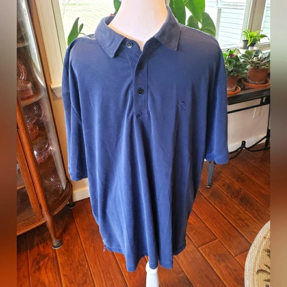 This is a Tommy Bahama‎ XL mens polo shirt in blue